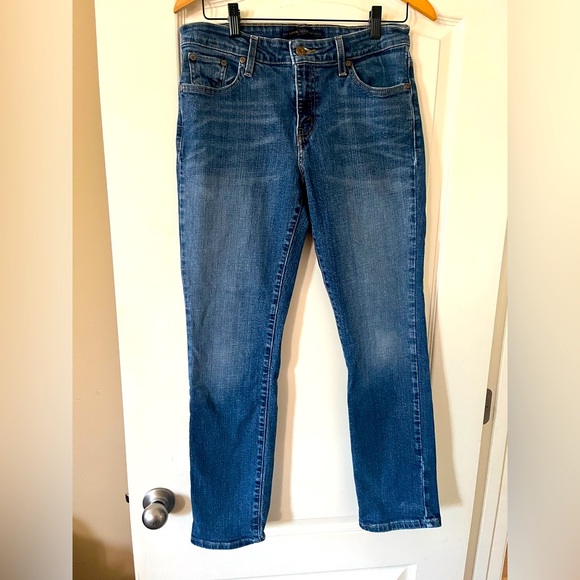Levi’s Medium Wash, Distressed Mid Rise Skinny Women’s size 10 - Picture 1 of 16